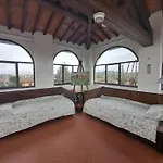 Appartamento In Torre Di Antica Villa